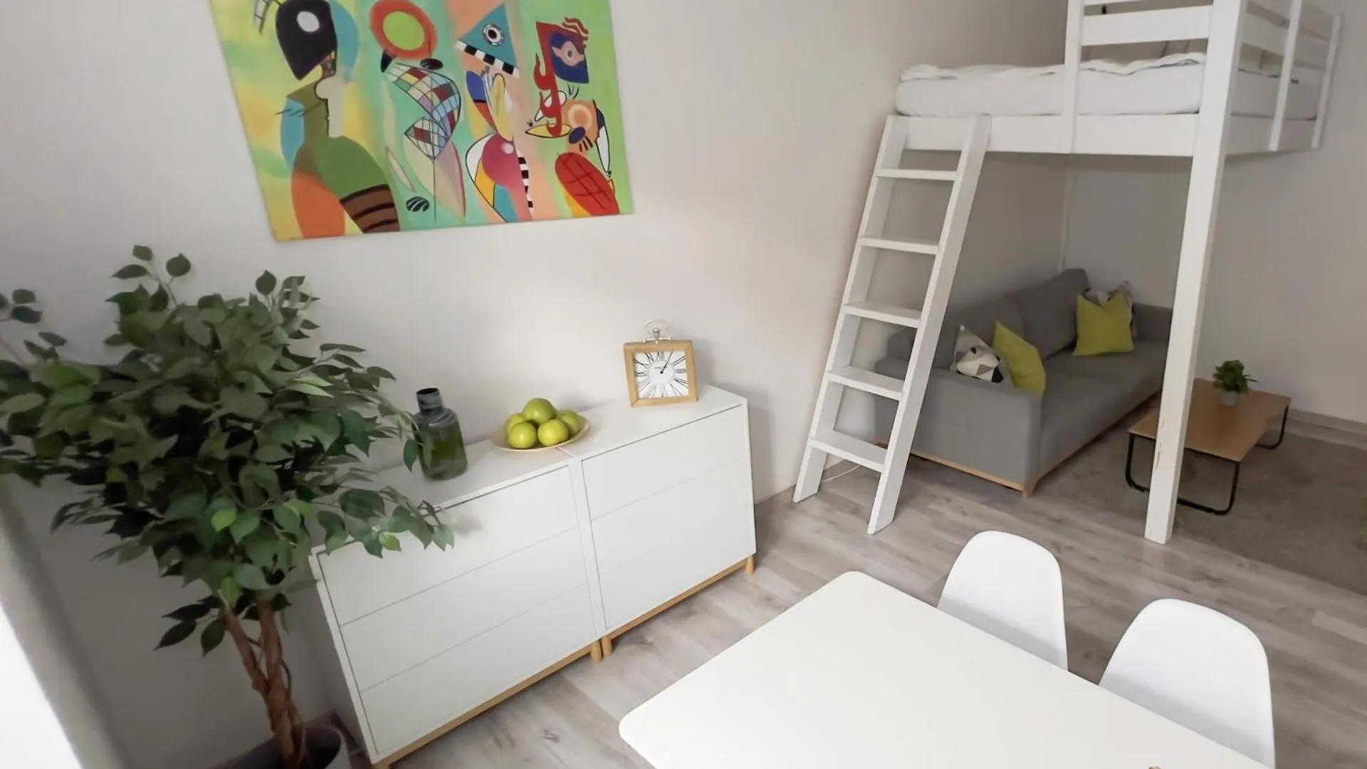 דירות Stylish Flat In Prague - Vinohrady 0*,